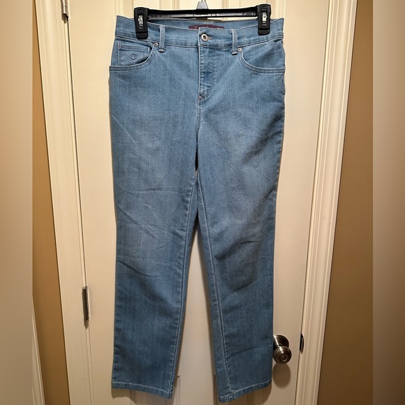 💥 $5 if bundled - Size 4 Short / Petite Gloria Vanderbilt Amanda Jeans - Picture 1 of 11